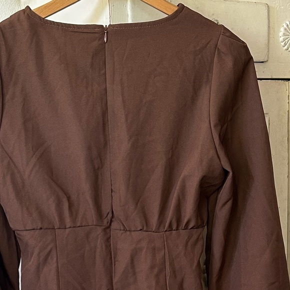 NWT PrettyLittleThing | Women’s Chocolate Brown Long Sleeve Ruched Mini Dress, 4 - Picture 12 of 15